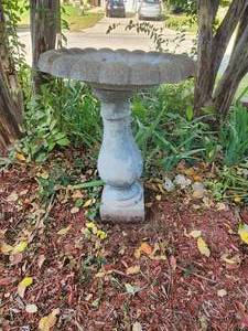 lot 155 image: Concrete bird bath