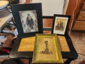 lot 206 image: Selection of framed artwork and postcards