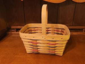 lot 277 image: 1996 Longaberger basket