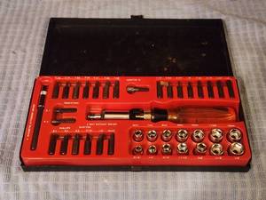 lot 238 image: Tool set