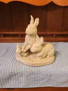 lot 258 image: Rabbit sculpture by Austin Sculptures - signed by artist