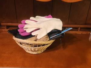 lot 299 image: Basket full of ladies gloves