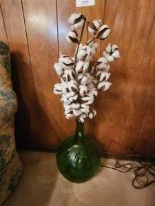 lot 359 image: Large green glass vase with cotton decor