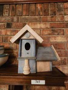 lot 368 image: Wood birdhouse