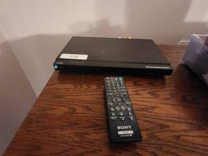 lot 388 image: Sony HDMI CD-DVD player with remote - DVP-SR500H