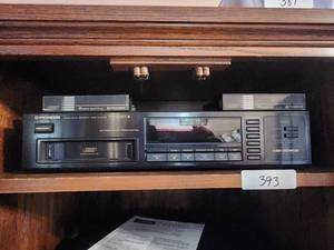 lot 393 image: Pioneer multi-play compact disc player with 2 cartridges - PD-M410