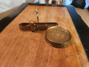 lot 321 image: Rare vintage brass teacup & saucer holder with Cherub