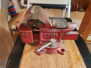 lot 331 image: Fuller 3 12 vice