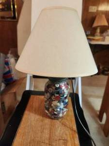 lot 332 image: Vintage jar full of buttons lamp with shade