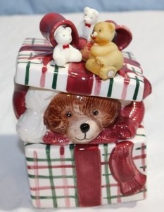 lot 10 image: Vintage Bear Santa in Gift Box Cookie Jar with additional Small Bears