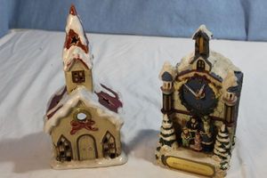 lot 78 image: Ceramic Church Tea Light Holer and Church Clock with Carolers, The Clock Chimes