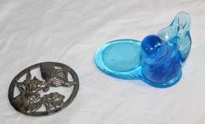 lot 111 image: Blue Bird Candle Holder and Metal Butterfly Candle Holder