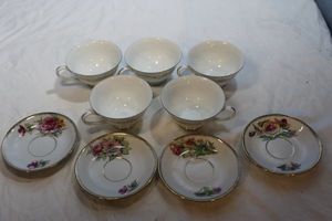 lot 159 image: Five (5) Tea Cups Shelby China 1838 Mona Pattern and Four (4) Unmarked Saucers