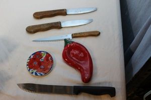 lot 175 image: Pepper Shaped Spoon Rest, Coaster and Various Kitchen Knives