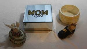 lot 213 image: Mirrored Box, Trinket Bowl, Cat in Shoe Resin Figure, Music Box with Bird