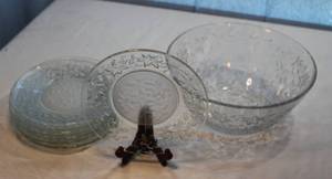 lot 243 image: Princess House Fantasia Crystal 8 Salad Plates Eight (8) and Salad Bowl