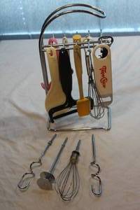 lot 267 image: Selection of Kitchen Utensils with Stand
