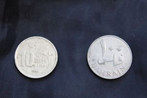 lot 56 image: Forgein Currency