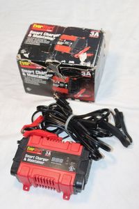 lot 326 image: Ever start Battery Jumper