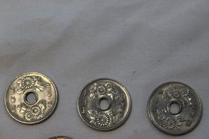 lot 317 image: Foreign Currency