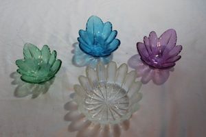 lot 345 image: MCM Denmark Clear Glass Flower Bowl and Three (3) Smaller Flower Bowls in Green, Blue and Purple