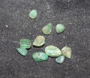 lot 350 image: Ten (10) Genuine Tamiz Emeralds