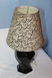 lot 359 image: Lovely Accent Lamp in Black, Perfect for Bedside Table