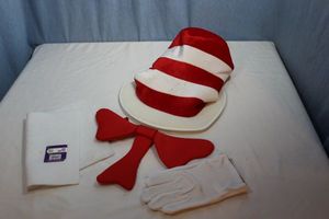 lot 363 image: Dr Seuses Outfit