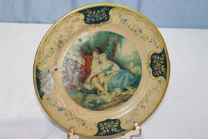 lot 355 image: Vintage Decorative Plate