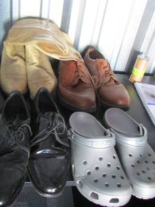 lot 53 image: Mens shoes size 7 thru 9 12