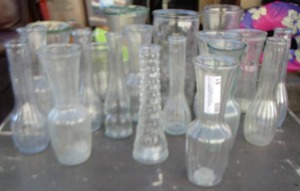 lot 61 image: Large lot of clear vases