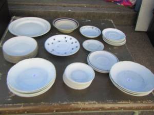 lot 62 image: kitchen lot- plates - bowls- saucers all kinds