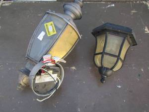 lot 65 image: outdoor light fixtures qty 2