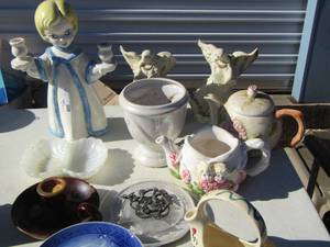 lot 85 image: Royal Copenhagen Denmark blue dcor plates qty 4- white ceramic angels qty2- pink rose dcor tea pots qty 2