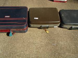 lot 107 image: Samsonite suitcases qty 2 and a JORDACHE  suitcase all used