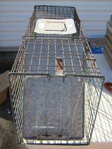 lot 114 image: Live animal trap