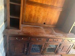 lot 18 image: Universal 2 piece TV entertainment center great condition 7ft6ft22