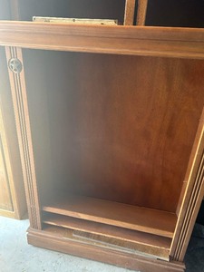 lot 124 image: 503914 star dcor book shelf, comes with 2 tie shelving