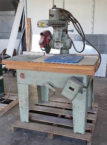 lot 46 image: Delta Rockwell M-10013 10 Radial Arm Saw