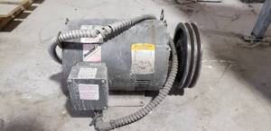 lot 75 image: Baldor 7.5 HP 3-Phase Motor, 1760 RPM. Seller States Motor Runs