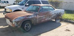 lot 111 image: 1966 Corvair Corsa w 4 Speed Standard & 4 Carb. Has title. Will need to be towed.