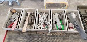 lot 148 image: Vintage 5 Compartment Parts Bin w Misc Tools Included