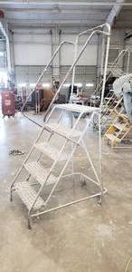 lot 152 image: 5 Step Rolling Safety Ladder