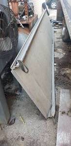 lot 209 image: 14 Aluminum Ramp. Like the kind U-Haul has under their trucks.