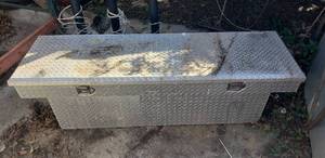 lot 210 image: Diamond Plate Tool Box w Contents
