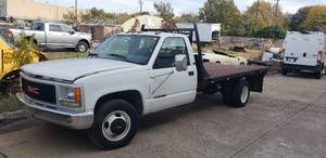 lot 136 image: 1995 GMC Sierra Single Cab Flat Bed Truck w 5.7 L Engine.  Runs & Drives.  See Description for more information.
