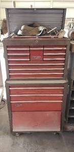 lot 230 image: Craftsman 2-Piece 15 Compartment Rolling Tool Chest w Contents