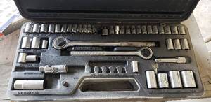 lot 231 image: Socket Set w Case