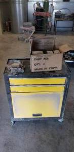 lot 237 image: 3 Compartment Rolling Tool Cabinet w Contents