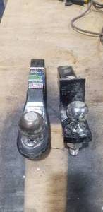 lot 241 image: Lot of 2 Tow Hitches, 2 Ball & 2 516 Ball, 2 Receiver